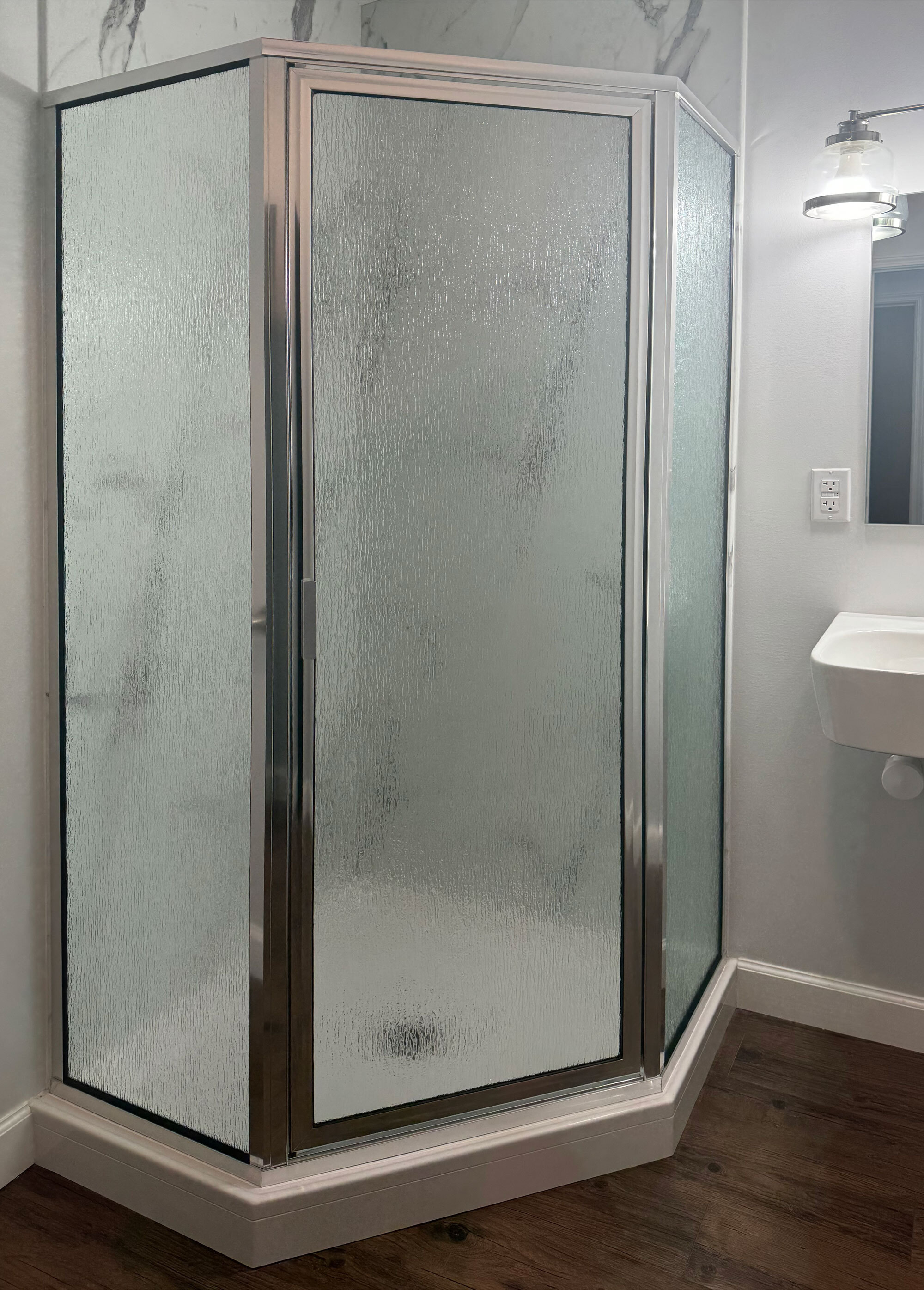 Deluxe Framed 3/16-inch Glass Neo Angle Swing Shower Door | Basco